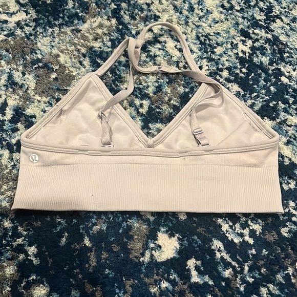Lulu light grey v neck sports bra - Picture 2 of 2